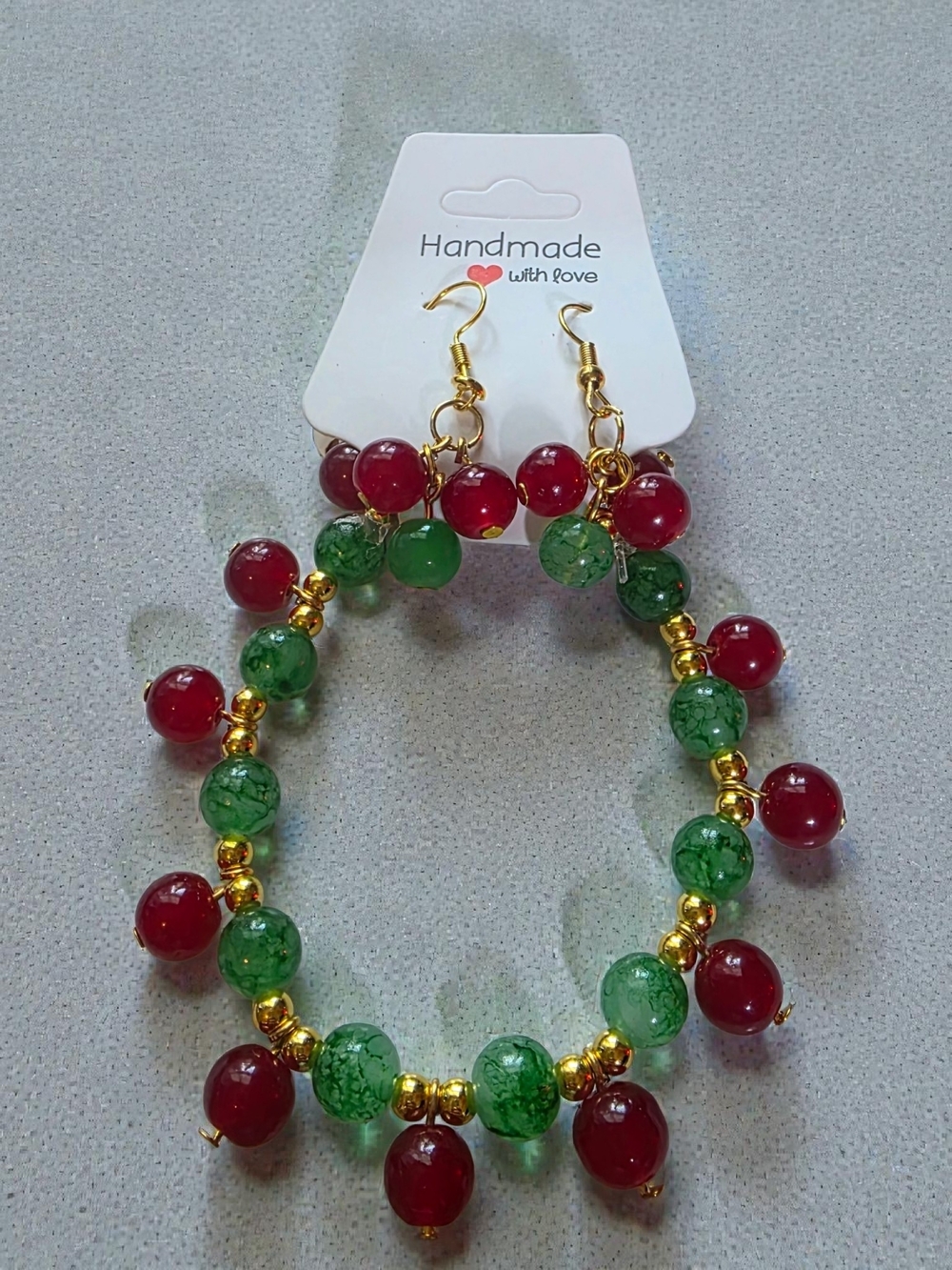 Holiday Red Green Holly Berry Beaded Jewelry Set NWT